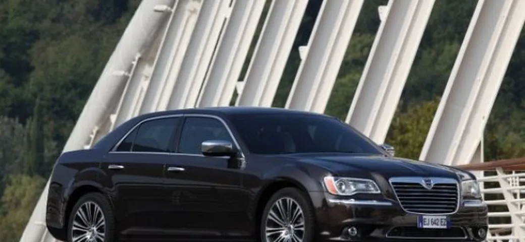 Chrysler 300: smentita l'introduzione della station-wagon