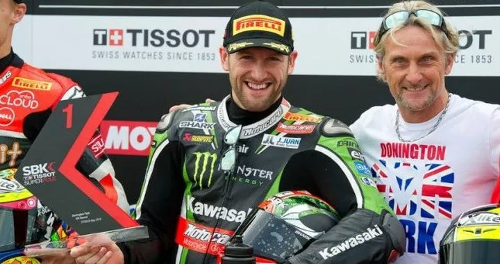 SBK Donington 2016: sontuosa Superpole di Sykes, Davies e Savadori in 1a fila