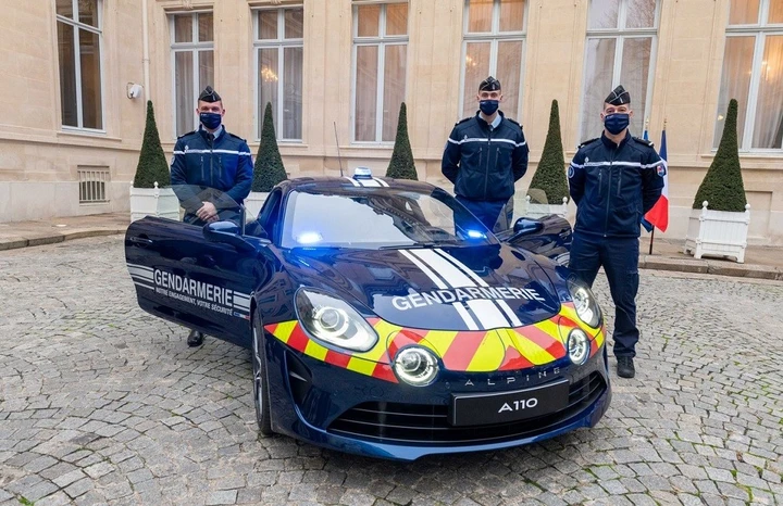 Alpine A110: entra a far parte della Gendarmerie Nationale francese