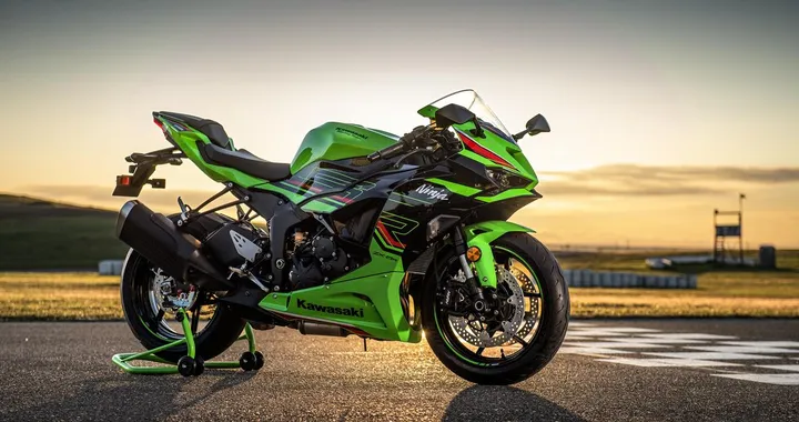 Kawasaki Ninja ZX-6R 2024: la supersport di media cilindrata si aggiorna [FOTO]