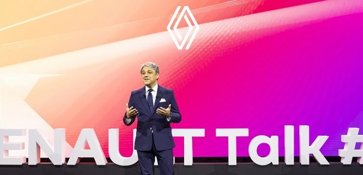 Renault: via alla “Nouvelle Vague” e nuovo logo