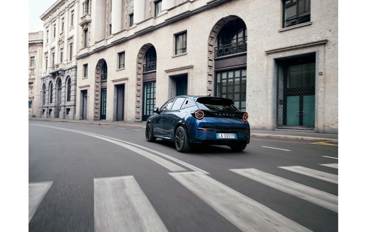 Lancia Ypsilon