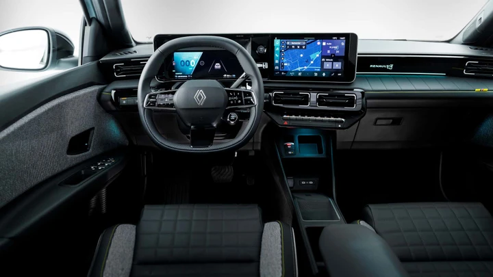 Renault 4 E-Tech Electric interni