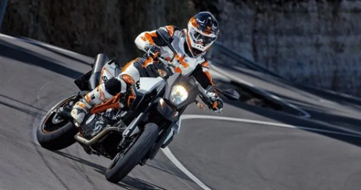 KTM 990 Supermoto R m.y. 2012