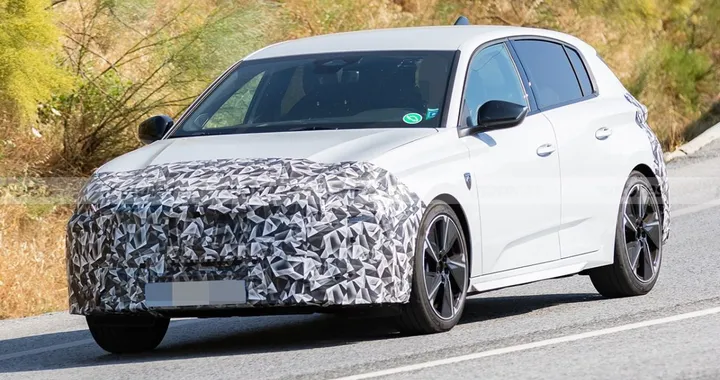 Peugeot 308, tutte le novità del restyling: obiettivo battere la Golf