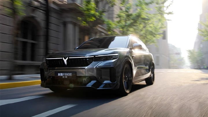 Voyan Free 318 phev