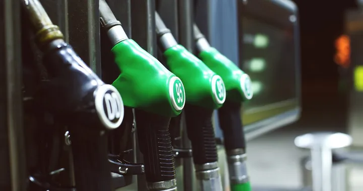Prezzo dei carburanti: a settembre ancora benzina e diesel in ribasso