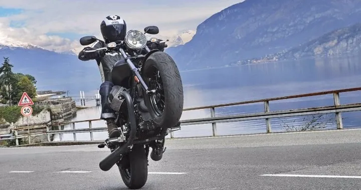 Moto Guzzi V9 Bobber e Roamer M.Y. 2016: prova su strada
