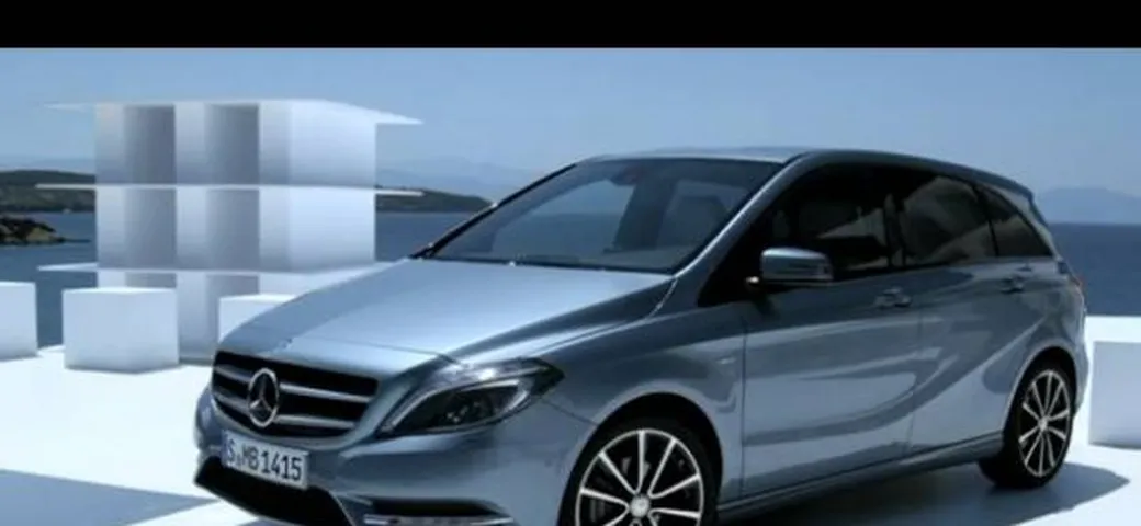 Mercedes Classe B: i video