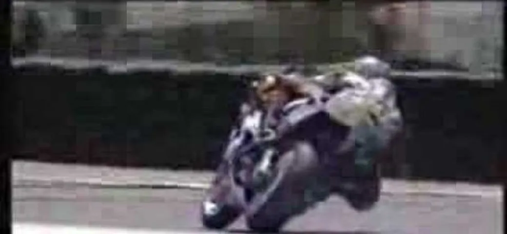 Quel che si dice stracciare il gas in uscita di curva