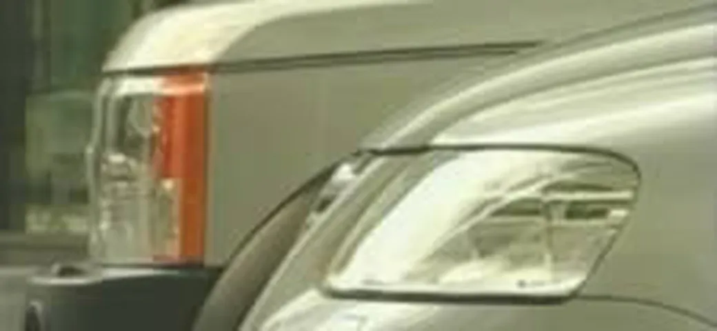 Video - Discovery e Touareg a confronto