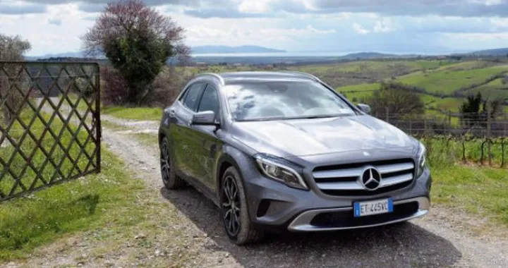 Mercedes GLA: nuovo video ufficiale