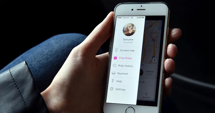 Multe, con l'app paycity addio spese di notifica