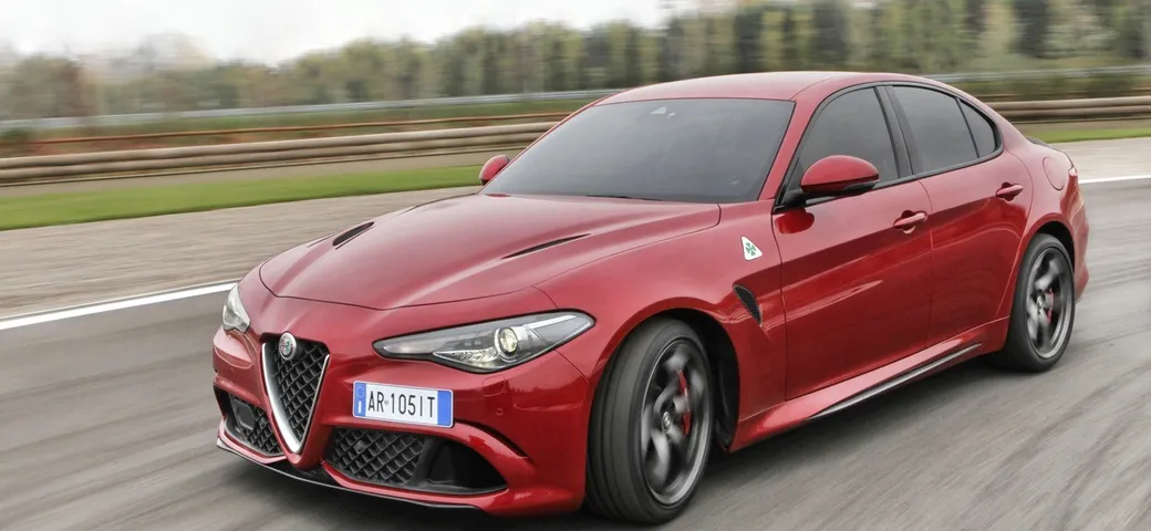 Alfa Romeo Giulia: l'efficienza e il piacere di guida [Video]