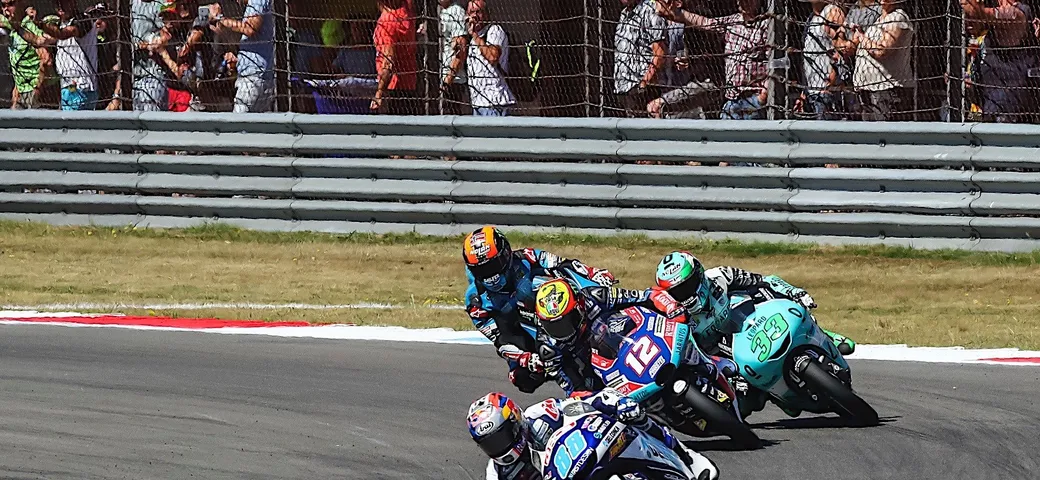 Moto3, le pagelline: Martin in fuga. I “giovani leoni” italiani ruggiscono con la … raucedine