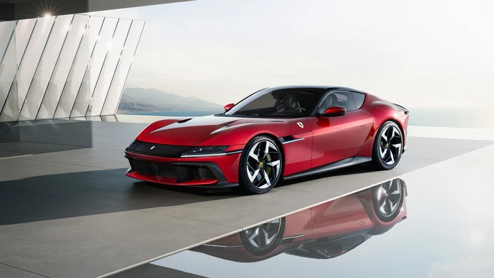 Ferrari 12Cilindri e 12Cilindri Spider: le nuove supercar di Maranello