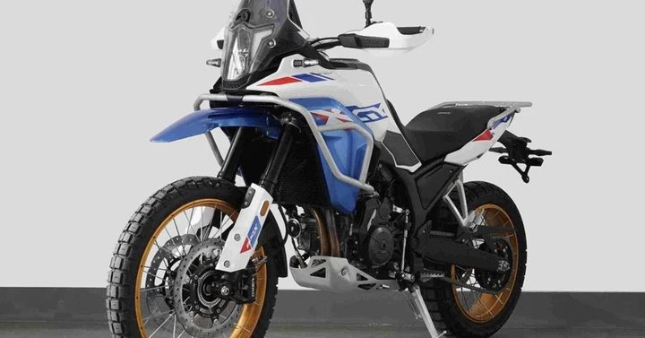 Kove 800X 2026 cambia look: spunta il nuovo design adventure