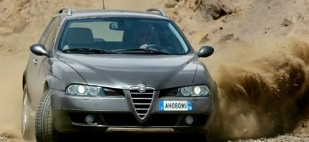 Alfa Romeo 156 Crosswagon esce dal listino