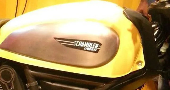 Ducati Scrambler 2015: prime foto (rubate)