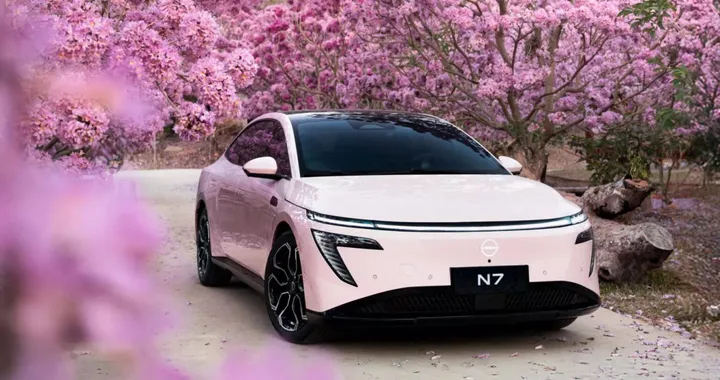 Nissan Primera torna dopo 19 anni: sarà una berlina elettrica