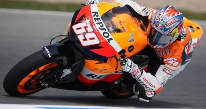 Test di Jerez: Hayden decolla con le nuove Michelin