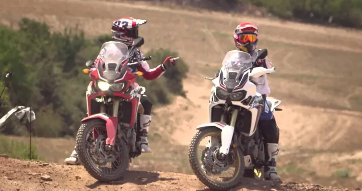 M. Marquez e J. Barreda in sella alla nuova CRF1000L Africa Twin