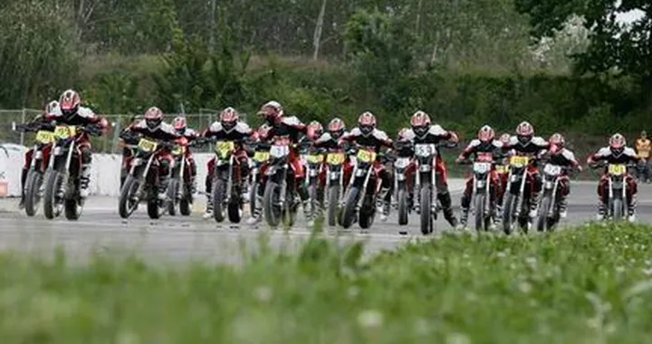 Partita l'Aprilia Supermoto Cup 2007