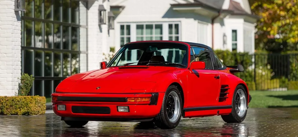 Porsche: all’asta una rarissima 911 Turbo Targa Flachbau