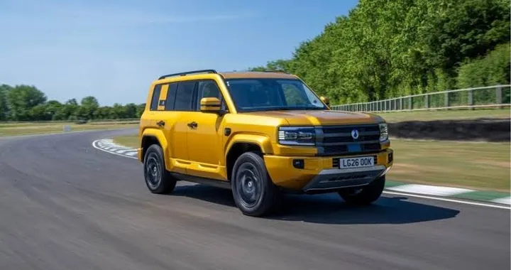 Il fuoristrada cinese da 544 CV che sfida con ambizione Defender e Land Cruiser