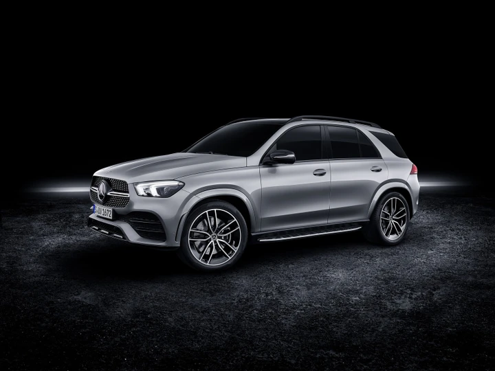Mercedes-Benz GLE: allo studio il restyling di metà carriera