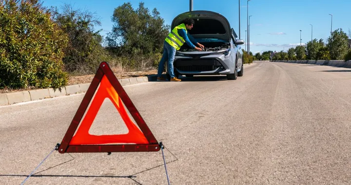 Come gestire un'auto in panne in autostrada: consigli utili