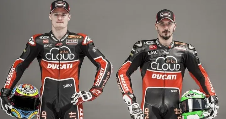SBK: Ducati conferma Davies e Giugliano per il 2016