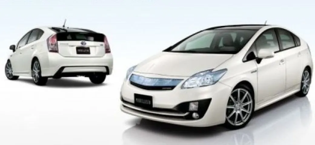 Modellista Toyota Prius Aero Tourer S