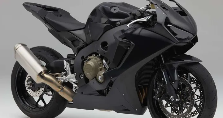 Honda: CBR 1000 RR "solo pista"