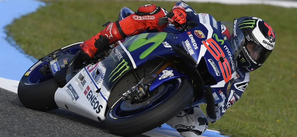 MotoGP Jerez 2016: Lorenzo su Marquez nelle FP2, Valentino Rossi 5° [Foto]