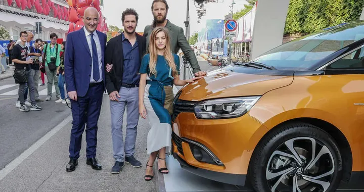 Renault Scenic presenta il Temporary Cinema a Roma