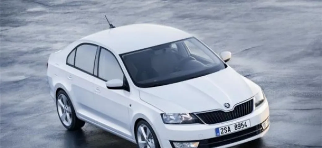 Skoda: prime immagini ed informazioni sulla Rapid