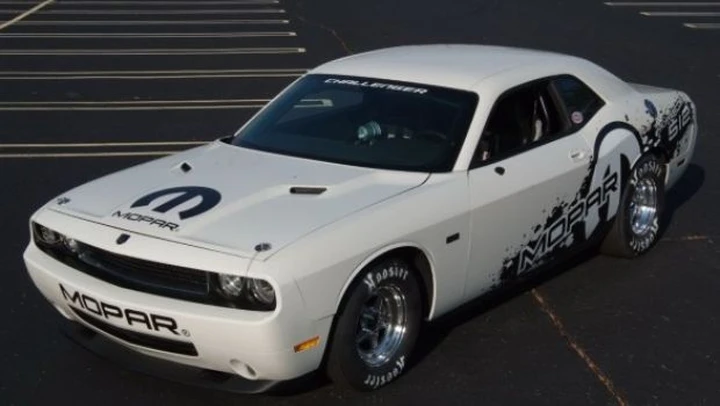 Dodge Challenger Drag Pack