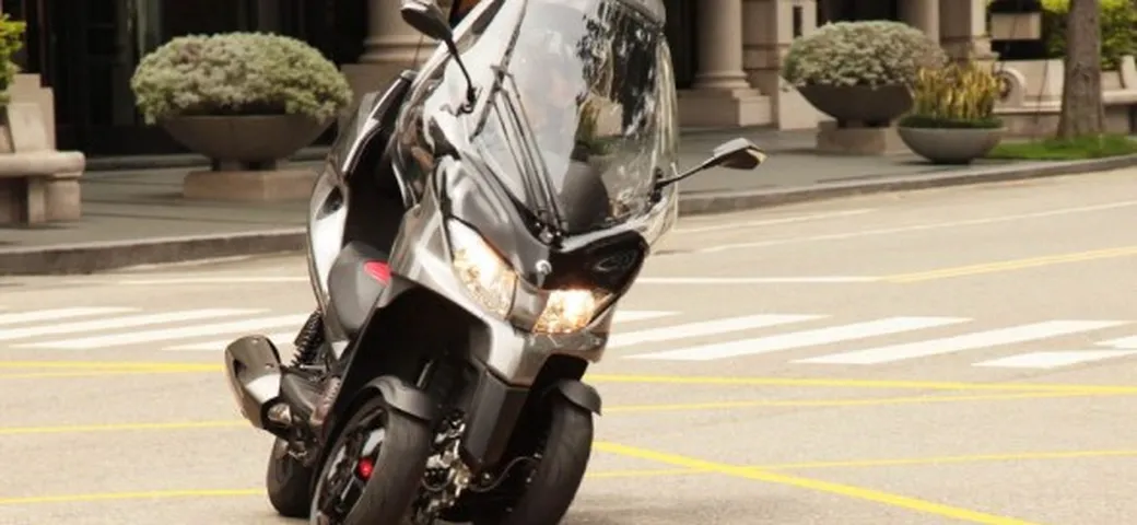 Adiva AD3: debutto a Parigi per lo scooter a 3 ruote campano