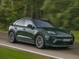 Per combattere il calo di vendite, Porsche torna alle origini: Macan a benzina