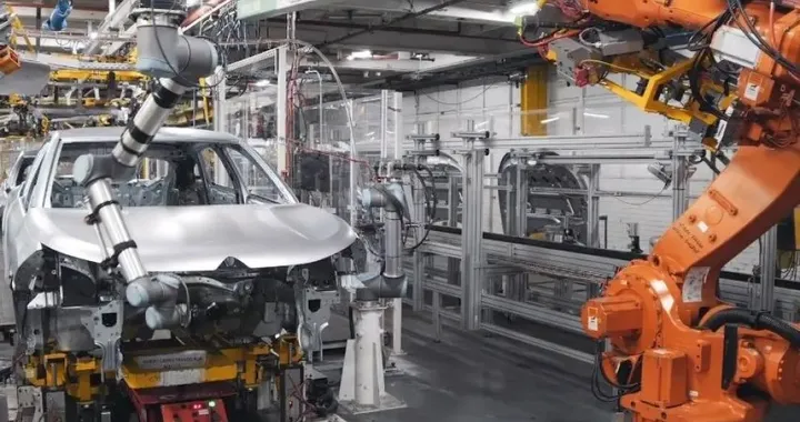 Stellantis, nuovo richiamo per alcuni suoi marchi: stavolta non è il motore