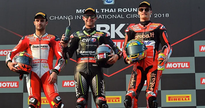 SBK Thai Gara1: Rea, ariecco il cannibale! Ducati, il podio non basta