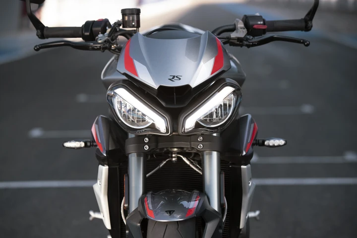Triumph Street Triple 765 RS M.Y. 2020: foto e caratteristiche tecniche