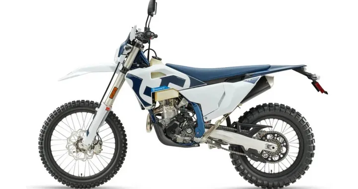 Nuove Husqvarna dual sport 2026: motori monocilindrici, comfort e affidabilità