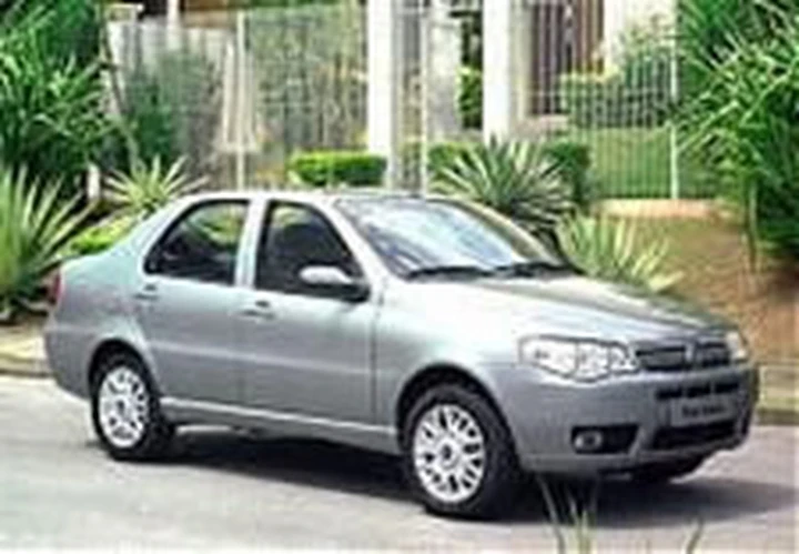 Fiat Siena Tetrafuel in Brasile: benzina, etanolo e metano in una sola auto