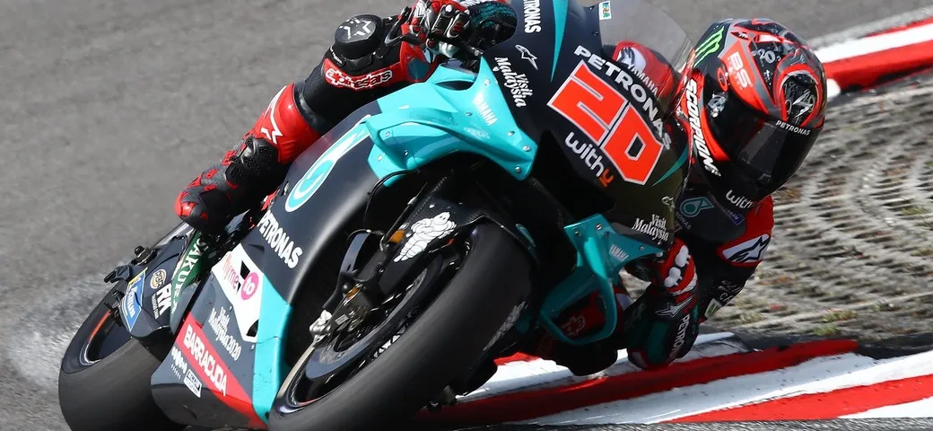 MotoGP, segnale dai test di Sepang: la nuova gomma soft accorcia o allunga il “trenino”?