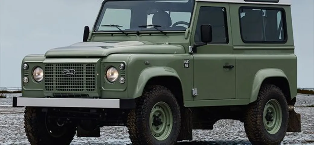 Land Rover Defender Heritage in video