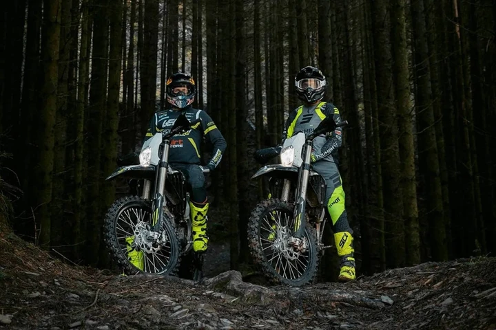 Triumph Enduro 250 e 450
