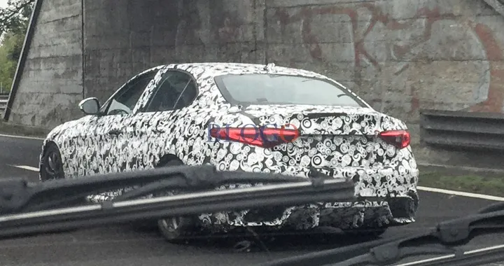 Alfa Romeo Giulia: le foto spia di un lettore