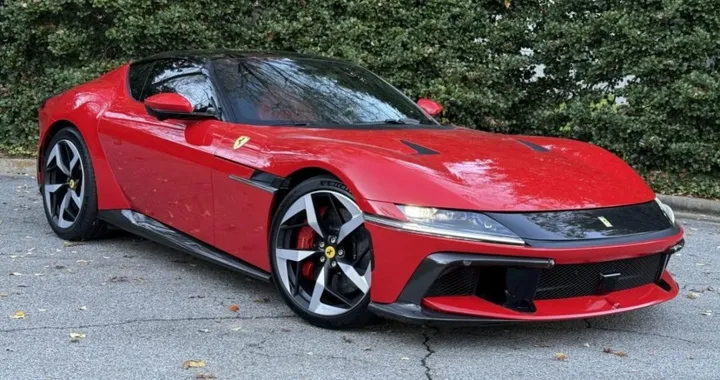 Ferrari 12Cilindri, venduta dopo pochi km e una riparazione: ci ha perso 30.000 dollari